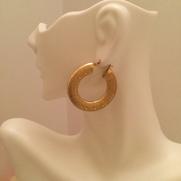 🚫SOLD🚫14k HOOPS 🌸 - Picture 6 of 8